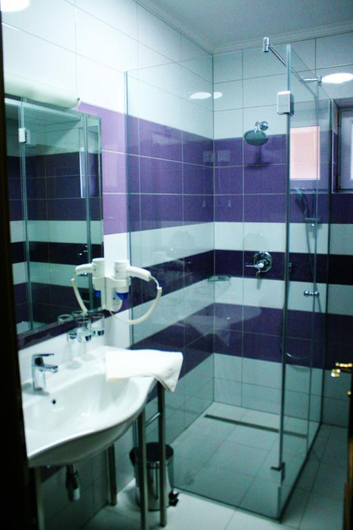 Hotel Elegance Илиджа Номер фото